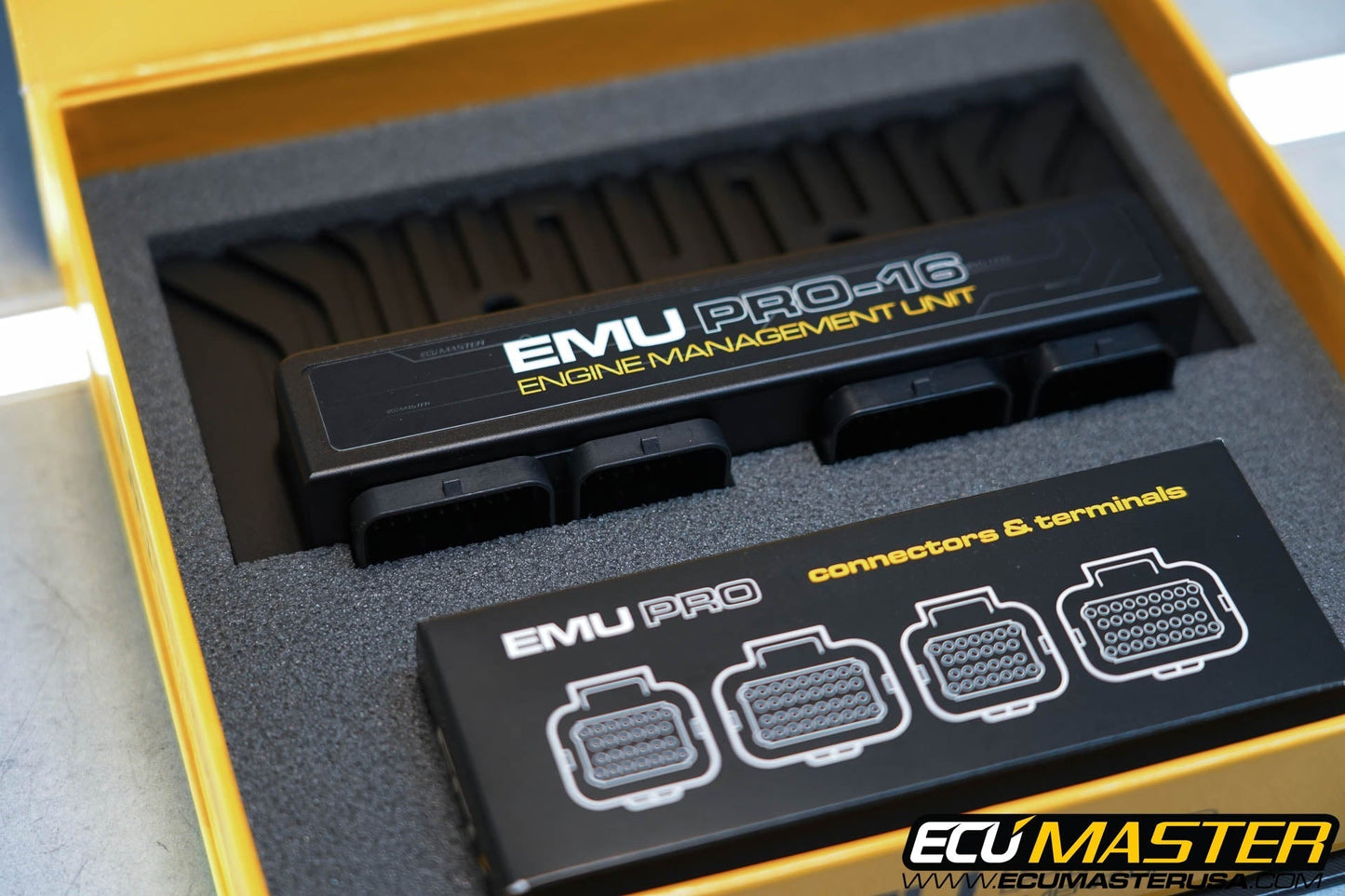 EMU PRO 16 w/connectors & USB to CAN  (Save $75)